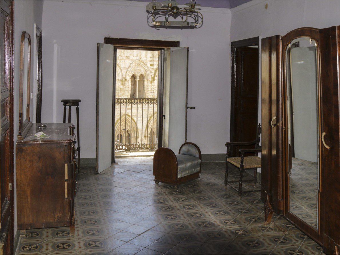 Image of the bedroom of the historical residence in Gangi Sicily