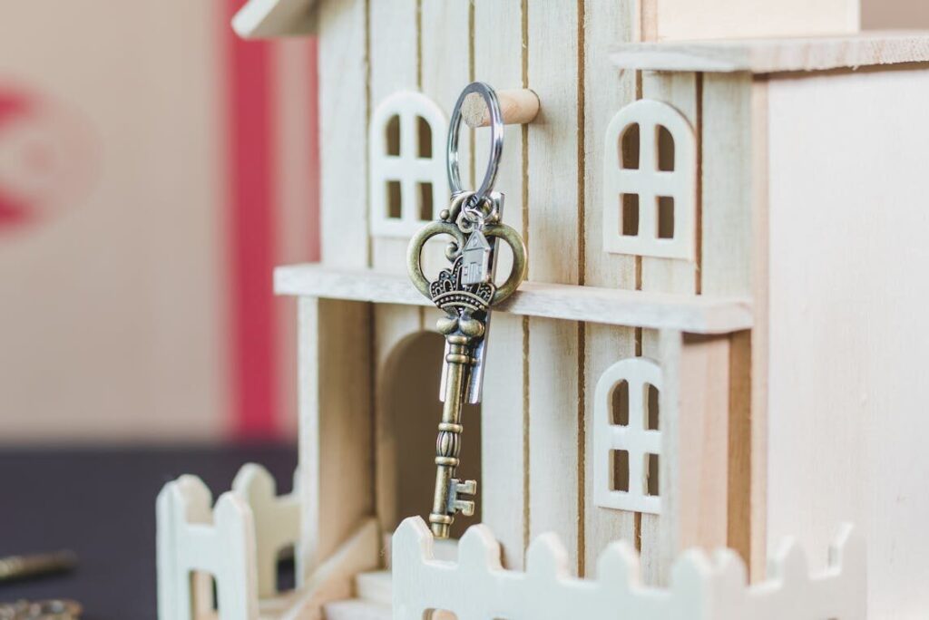 Image of a house key in Italy